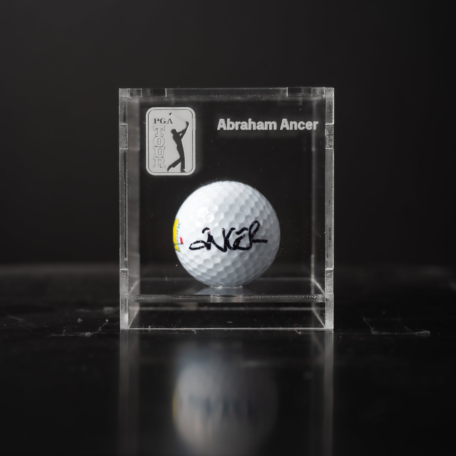Pelota Firmada - Abraham Ancer